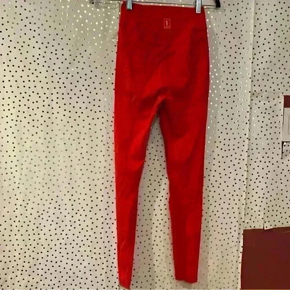 1st Phorm Red Leggings - Picture 10 of 11